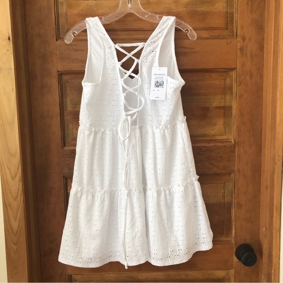 Stitch and Pine/ NWT/  White Lace Summer Dress / Size S - Picture 3 of 9